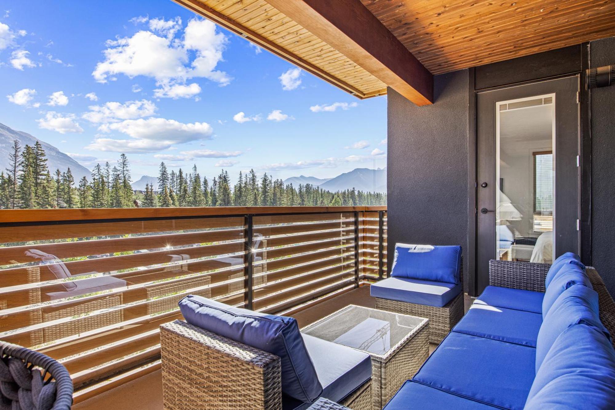 Serenity Villa At Tamarack Canmore Exterior photo